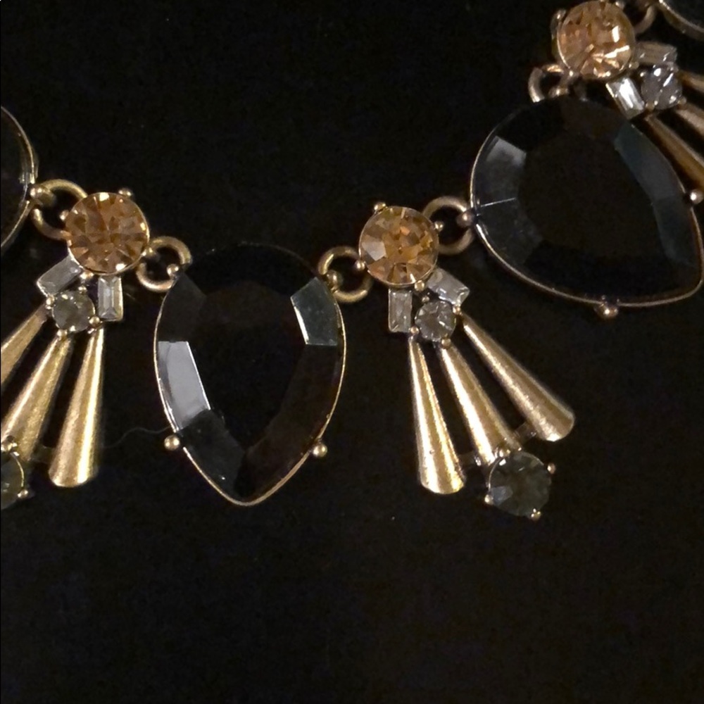 Onyx-citrine necklace.